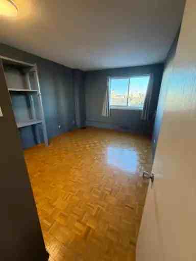 300 Roslyn Rd #7C - Photo 6 of 14