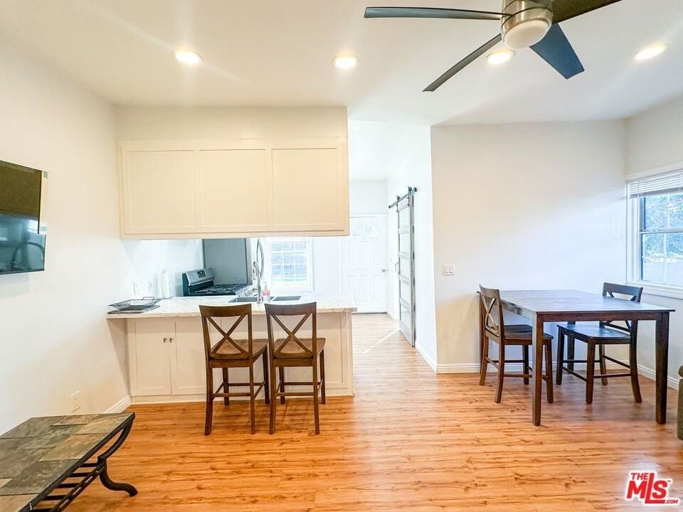 1413 Paloma St - Photo 4 of 20