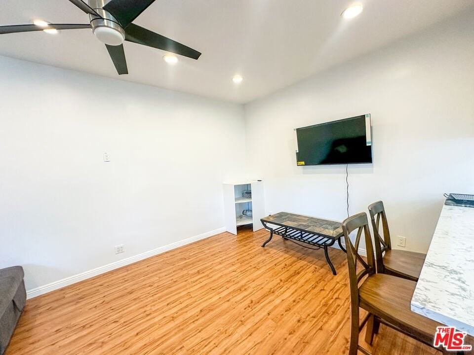 1413 Paloma St - Photo 7 of 20