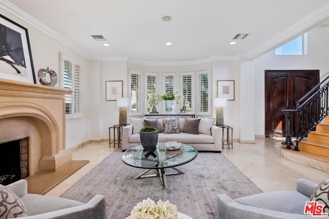 1471 S Crest Dr - Photo 6 of 44