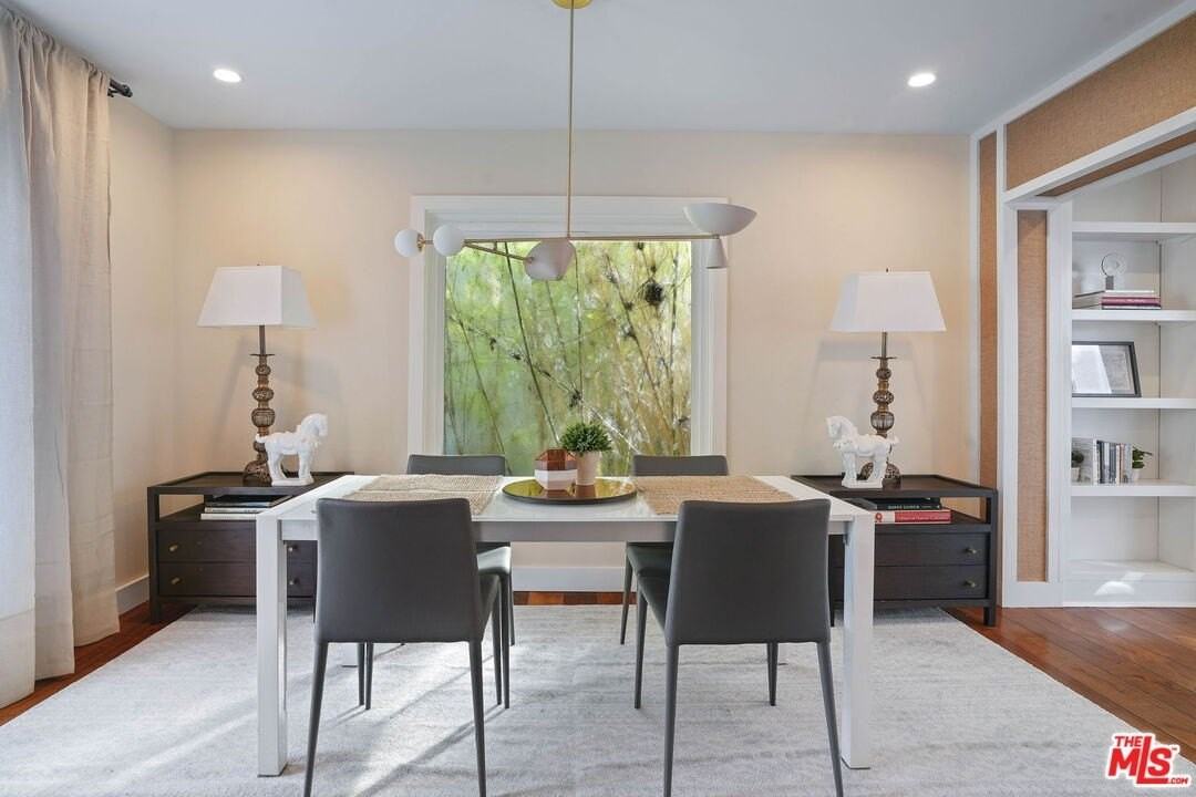 1531 Marmont Ave - Photo 6 of 42