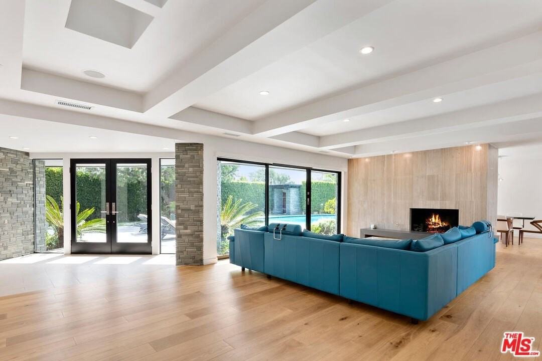 3035 Lake Glen Dr - Photo 6 of 37