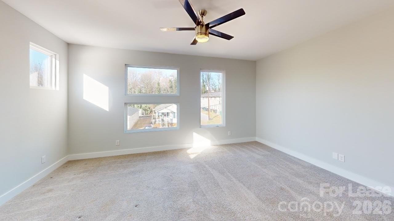 423 Coxe Ave - Photo 6 of 18