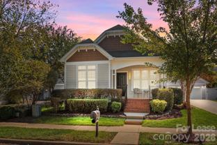 8210 Parkton Gate Dr - Photo 1 of 1