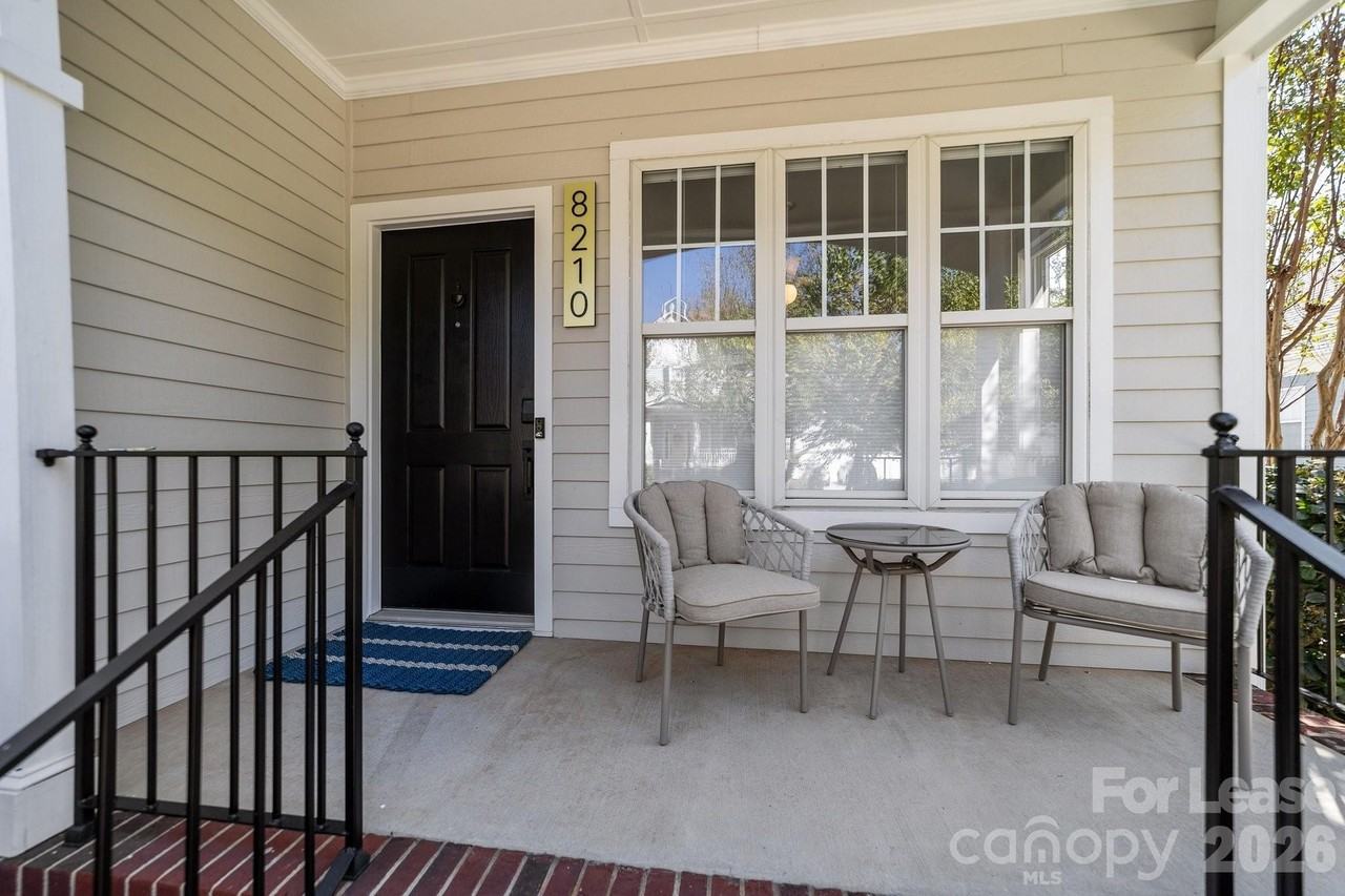 8210 Parkton Gate Dr - Photo 3 of 35