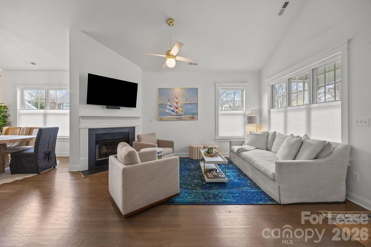 8210 Parkton Gate Dr - Photo 6 of 35