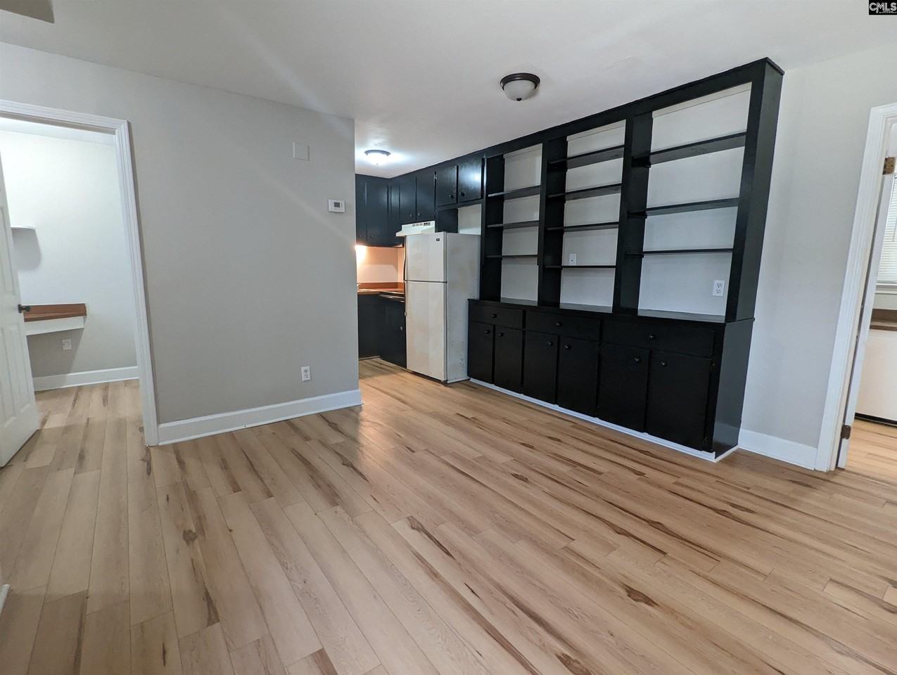 1227 Barnwell St - Photo 4 of 16