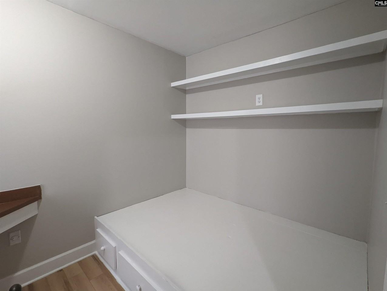 1227 Barnwell St - Photo 7 of 16