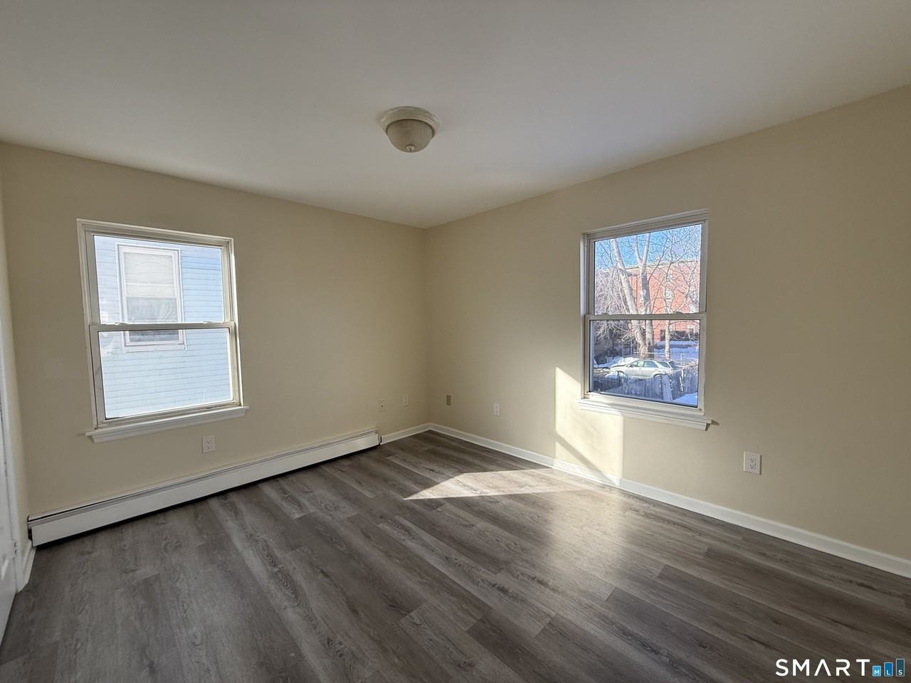 769 Ogden St - Photo 7 of 12