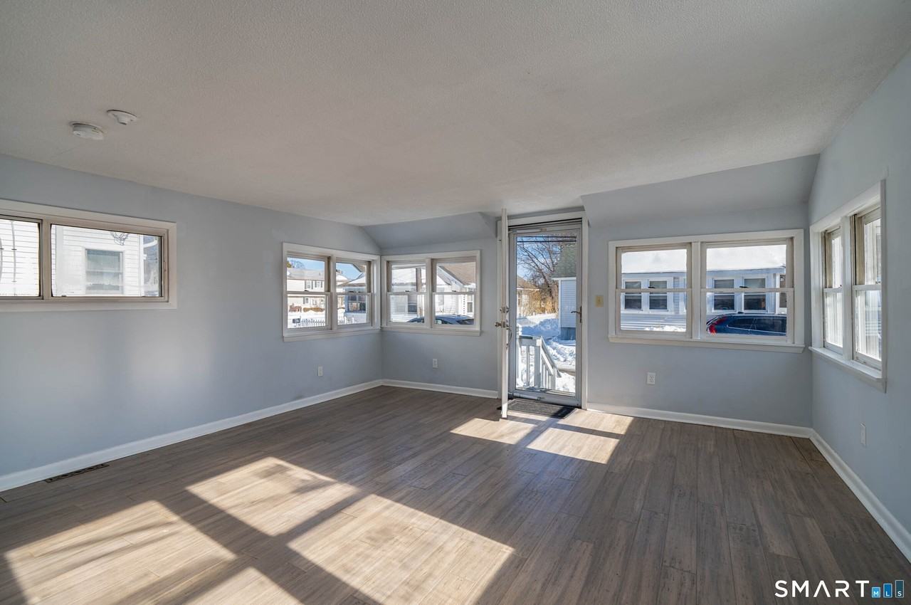 10C Crouch Rd - Photo 5 of 19