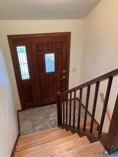 813 W 29th St - Photo 2 of 23