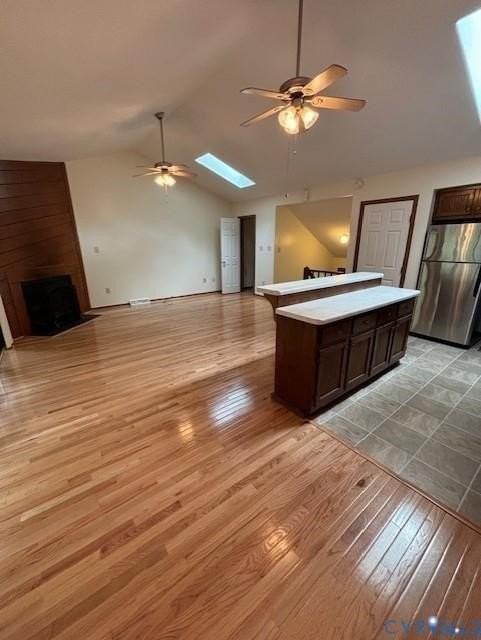 813 W 29th St - Photo 4 of 23