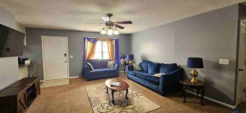 312 Joe Walding Dr - Photo 7 of 48