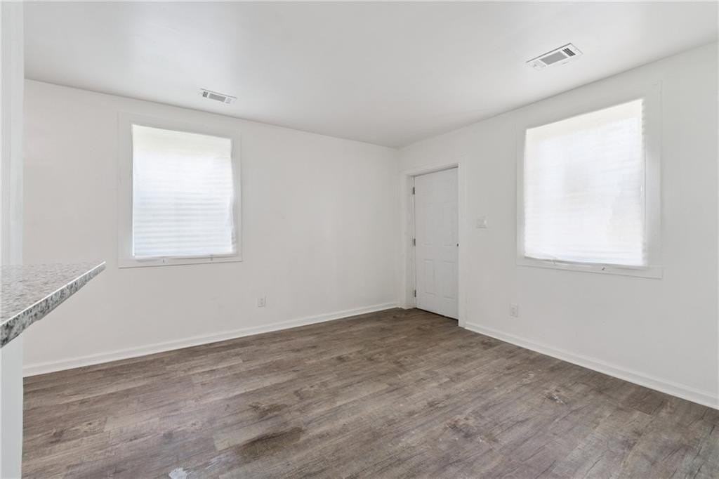 1098 Smith St Sw Unit B #B - Photo 7 of 14