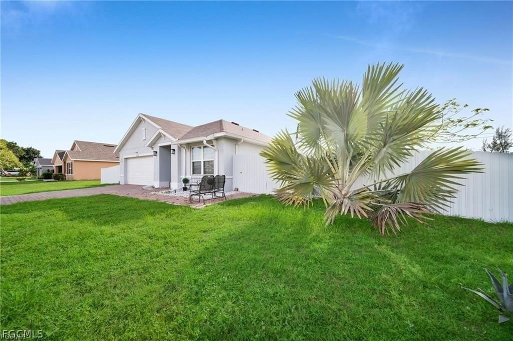 2620 Sw 3rd Pl - Photo 2 of 31