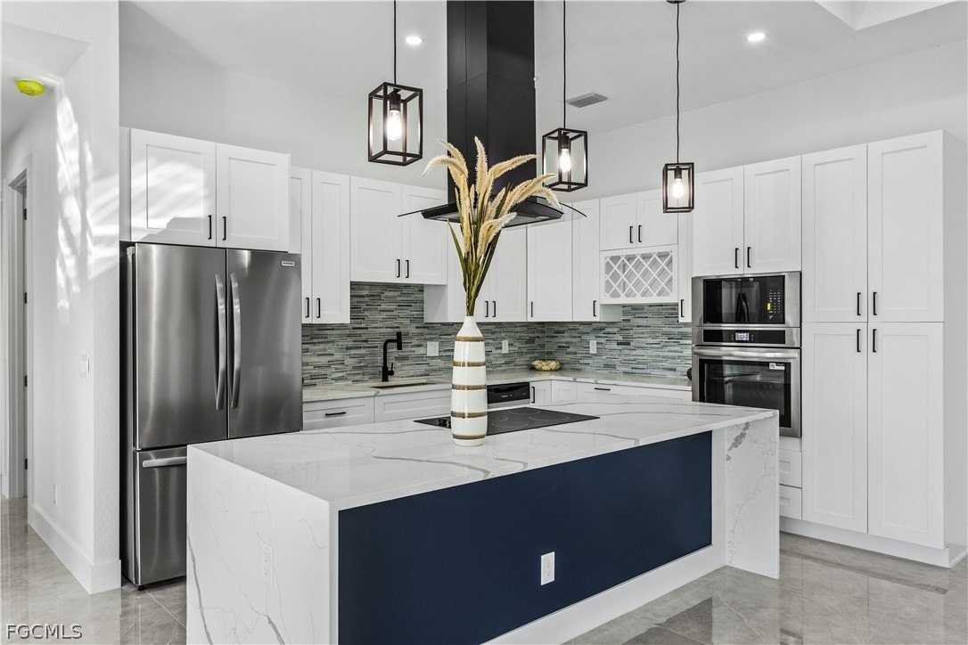 3318 Ne 13th Pl - Photo 6 of 49