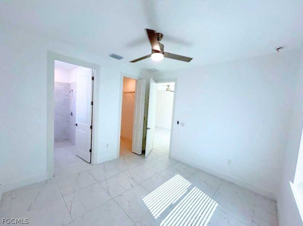 674 Chemstrand St E - Photo 3 of 7