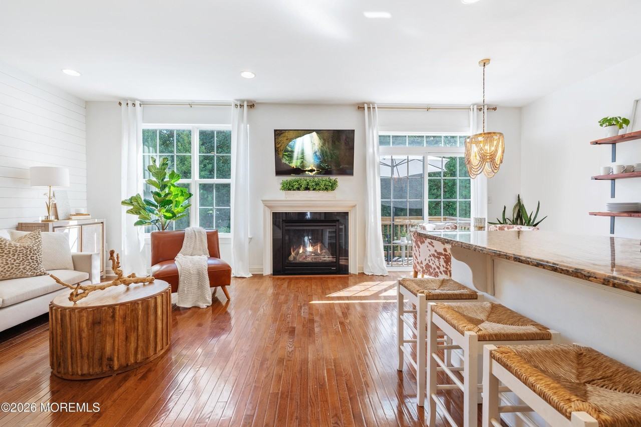 207 Yale Blvd - Photo 6 of 28