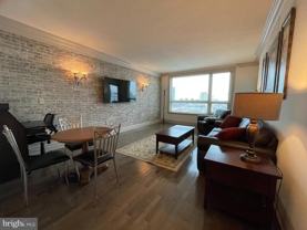 S Chris Columbus Blvd #903 - Photo 1 of 1