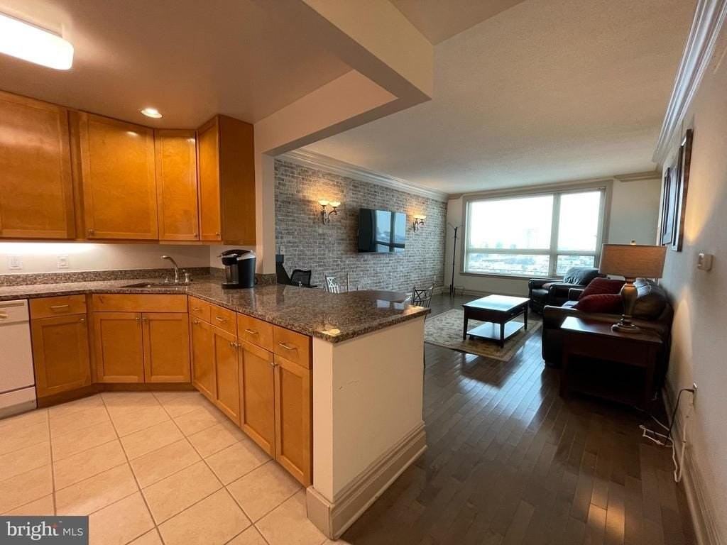 S Chris Columbus Blvd #903 - Photo 7 of 26