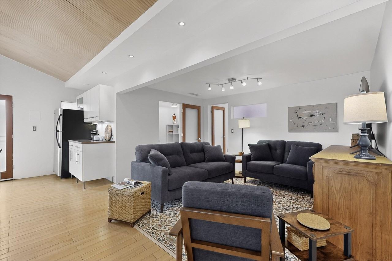 1640 Stanford Dr Ne - Photo 7 of 38