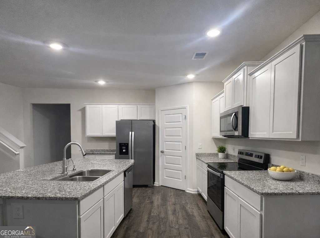 362 Friendship Oak Way - Photo 2 of 8