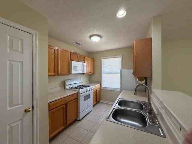 6644 Belwood Dr E - Photo 7 of 22