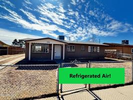 featured image of 5036 Louis Dr