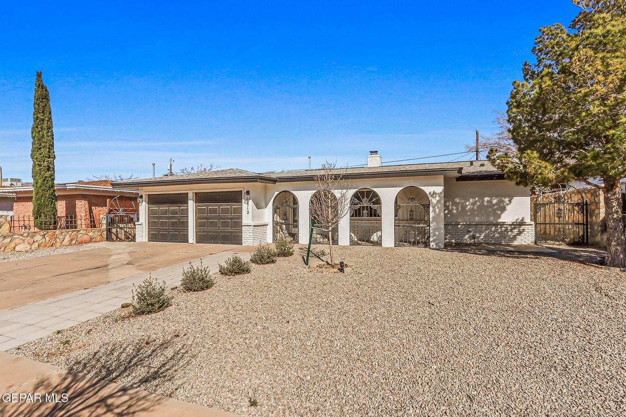 5713 Creston Ave - Photo 2 of 41