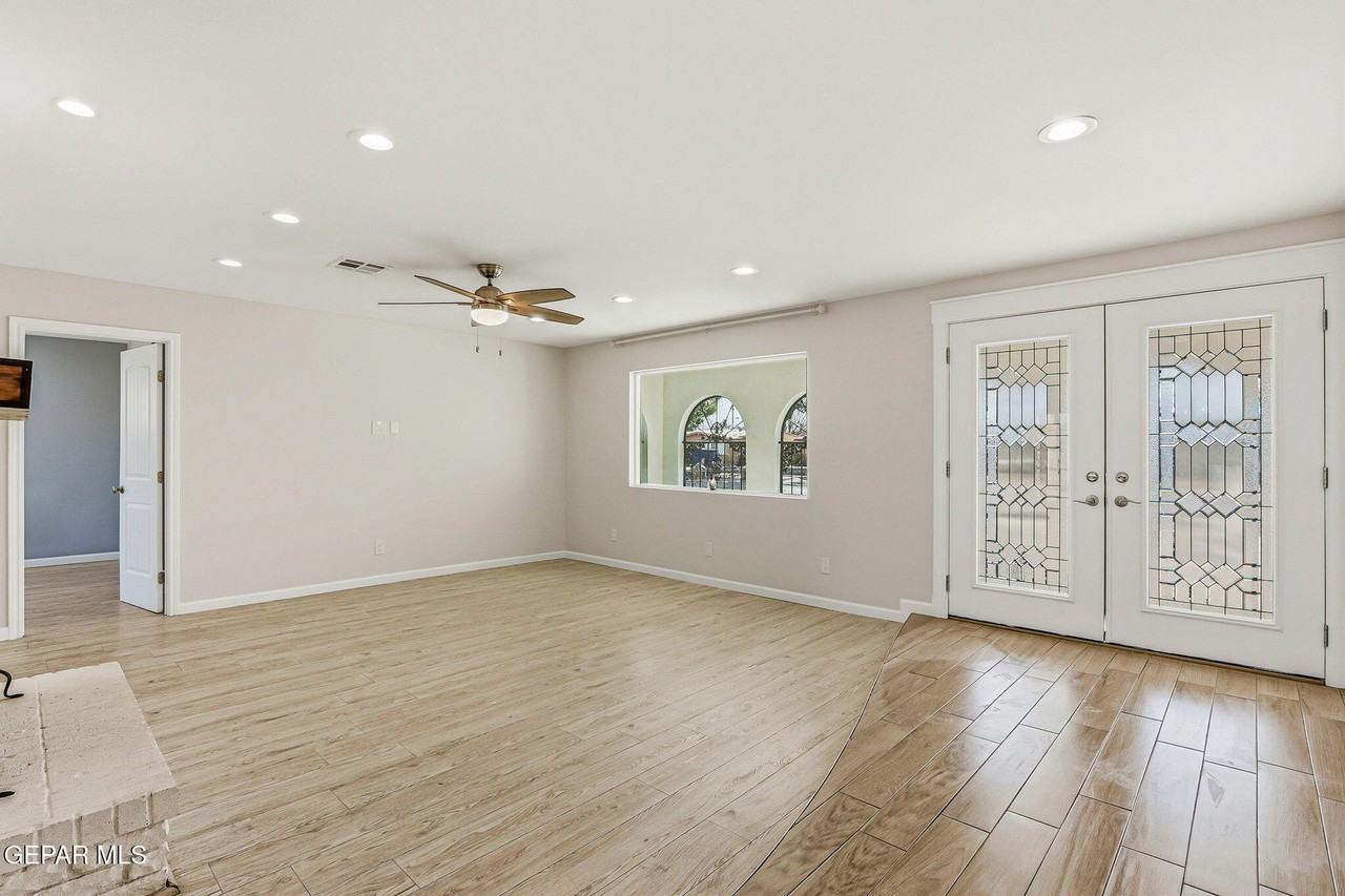 5713 Creston Ave - Photo 6 of 41