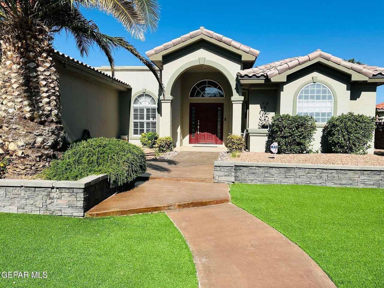 1369 Gate Pl - Photo 2 of 29