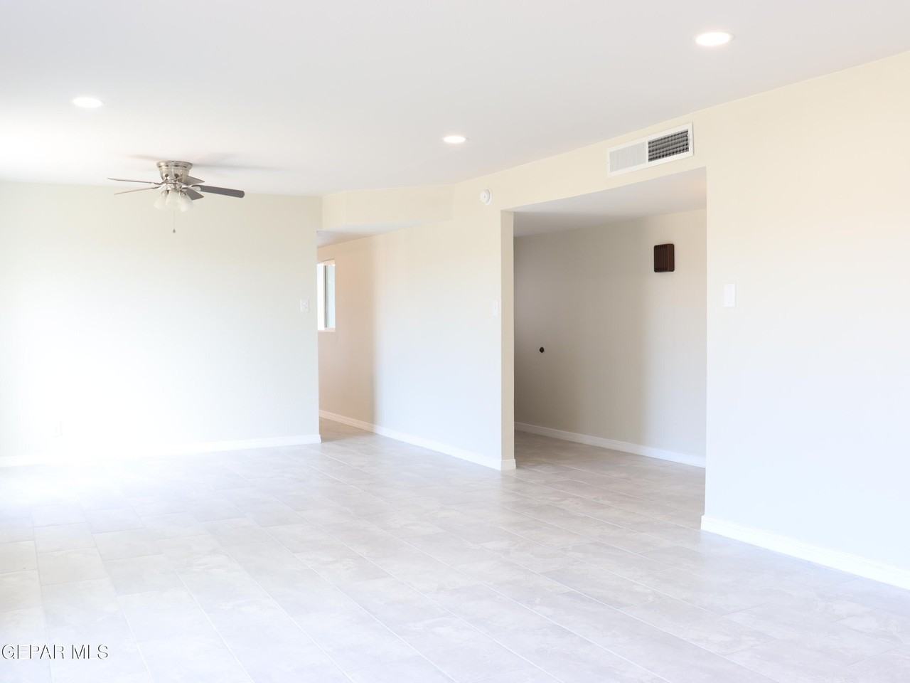 2921 Fir St - Photo 4 of 46