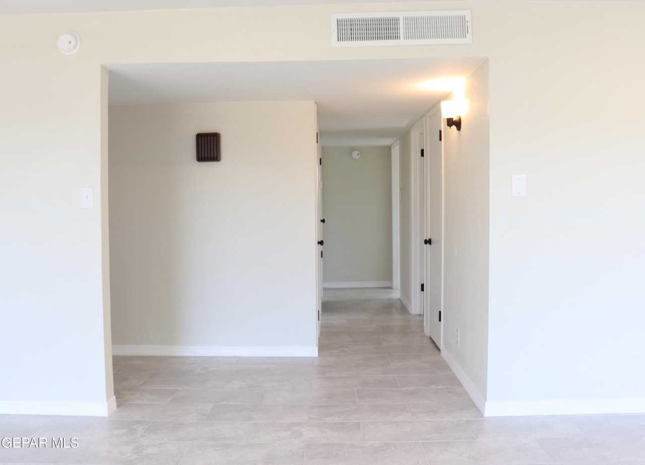 2921 Fir St - Photo 5 of 46