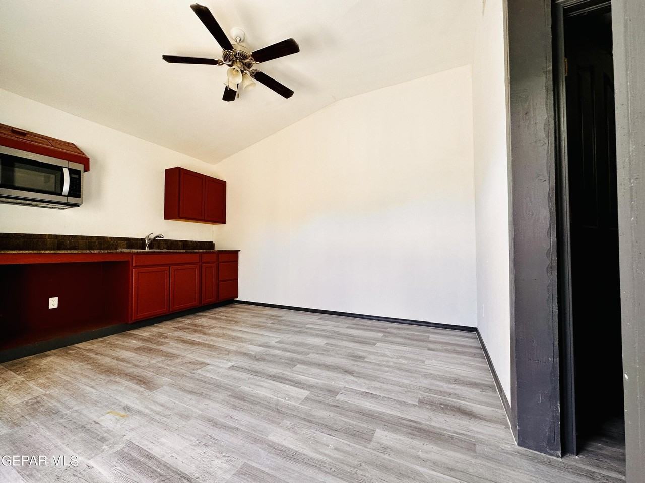 14912 Jerry Armstrong Ct Unit B #B - Photo 7 of 13