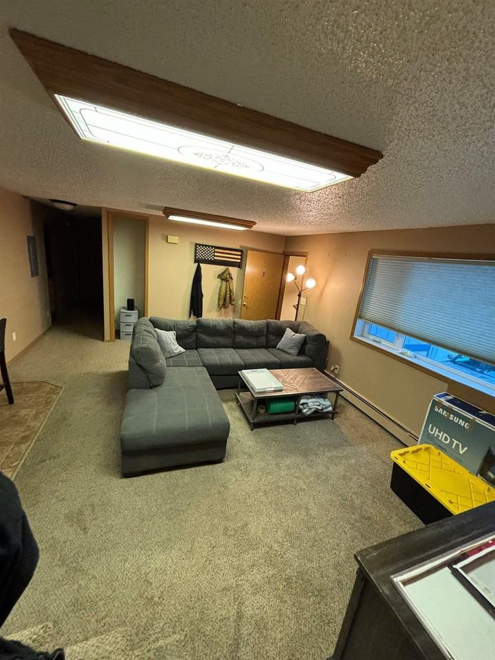 825 Andrew St #A - Photo 3 of 21