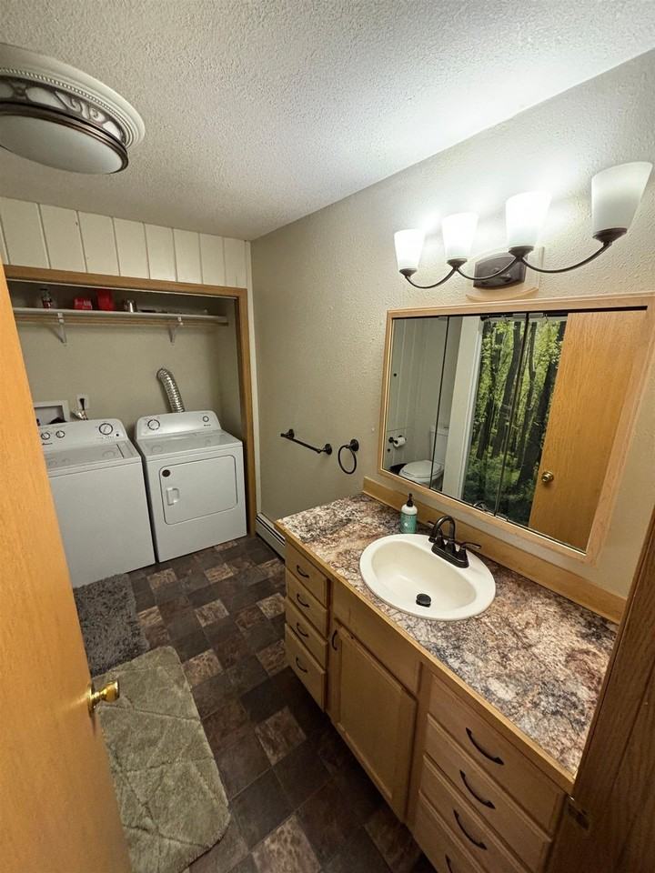 825 Andrew St #A - Photo 7 of 21