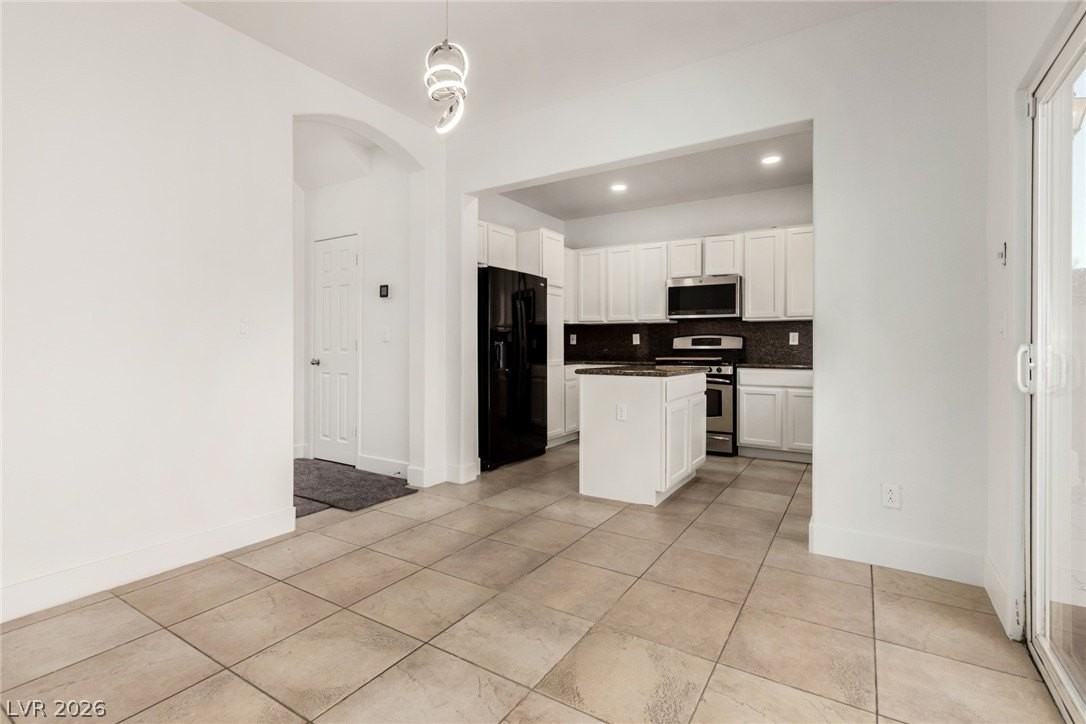 10231 Bare Rabbit Ct - Photo 6 of 30