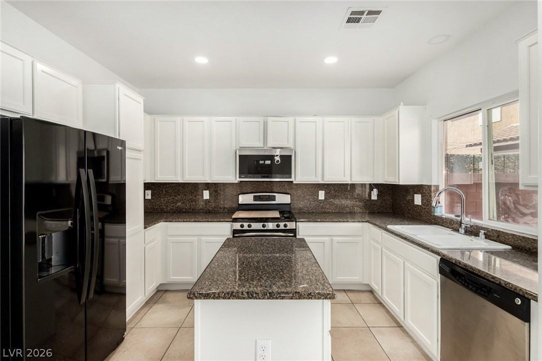 10231 Bare Rabbit Ct - Photo 7 of 30