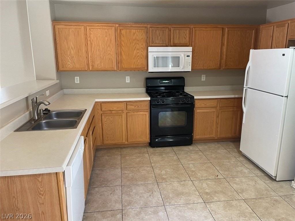 951 Cantabria Heights Ave - Photo 4 of 11