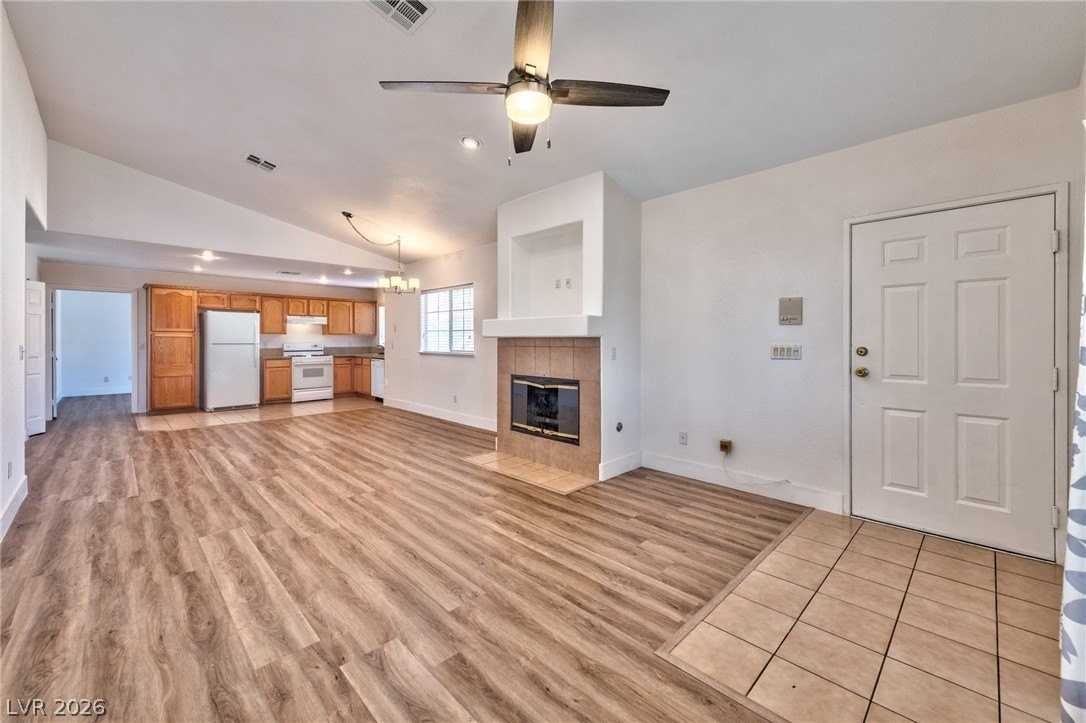 3327 Erva St #204 - Photo 3 of 15