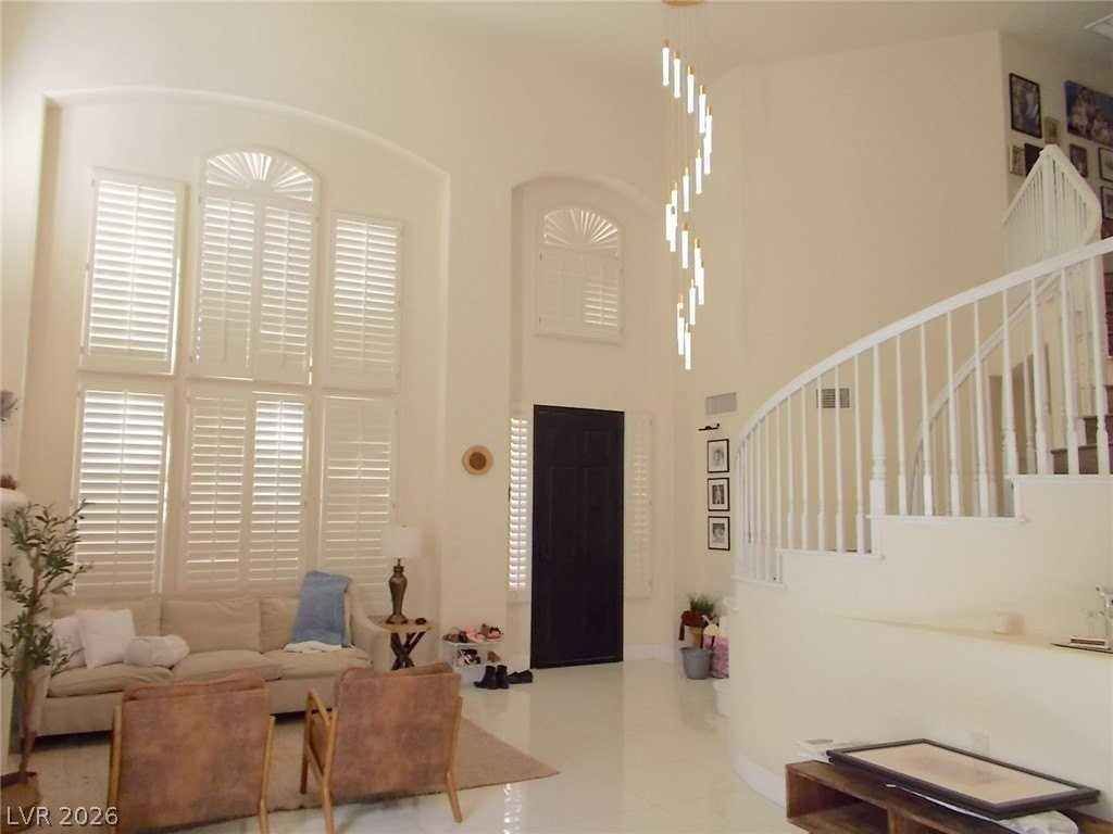 1416 Palantine Hill Dr - Photo 3 of 40