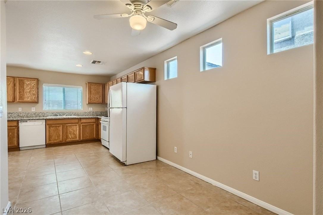 5174 Starter Ave - Photo 6 of 22