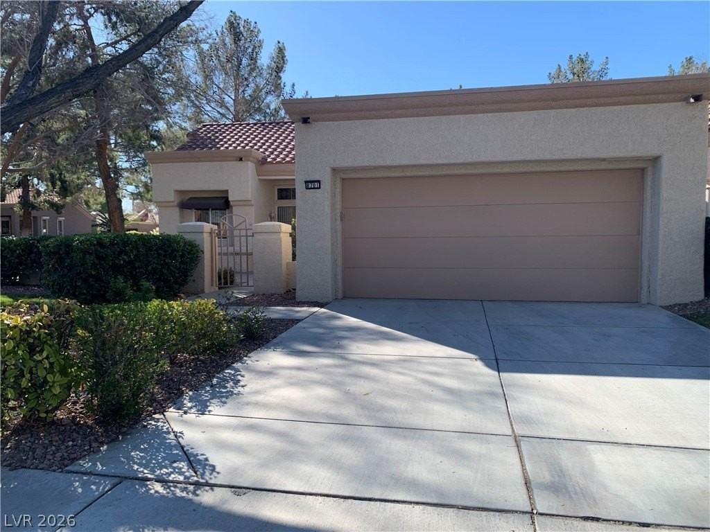 8701 Millsboro Dr - Photo 4 of 50