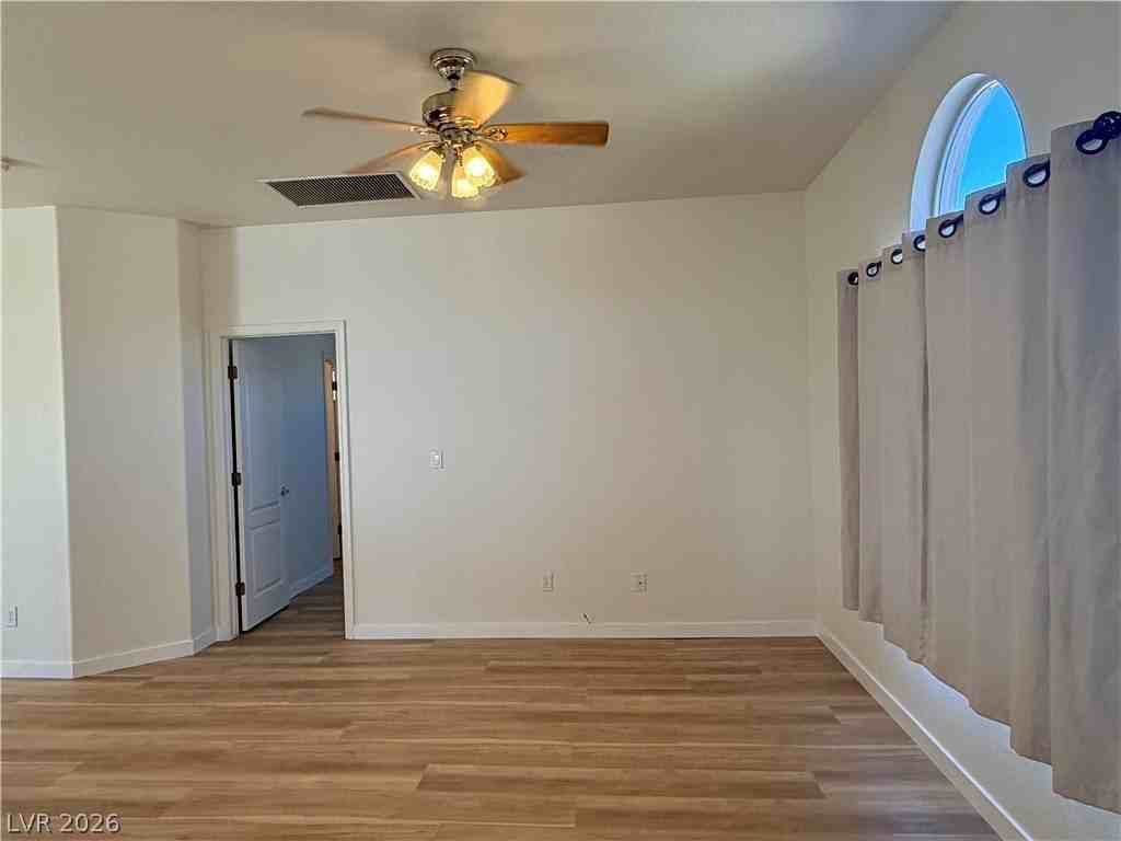 804 Capri Dr - Photo 3 of 8