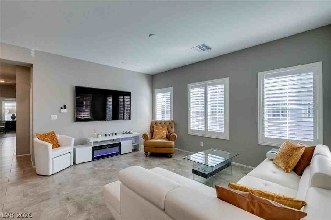 545 Teovani St #1026 - Photo 2 of 43