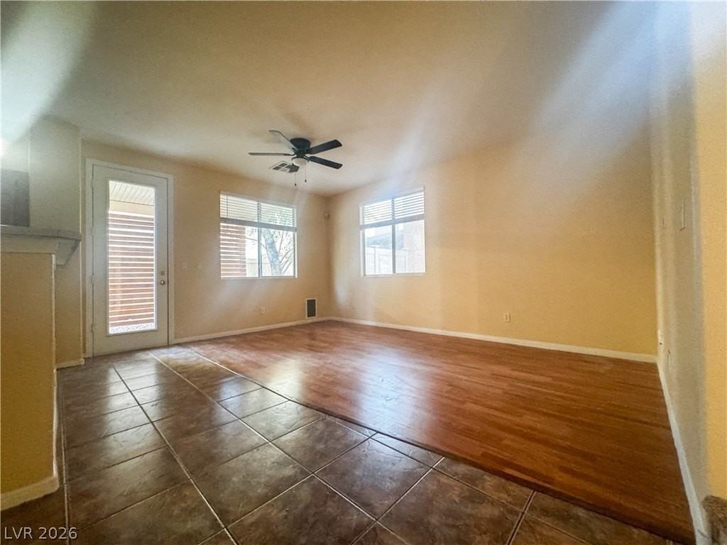 5218 Rock Cabin Ct - Photo 7 of 32