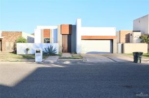 featured image of 302 Grovewood Ave