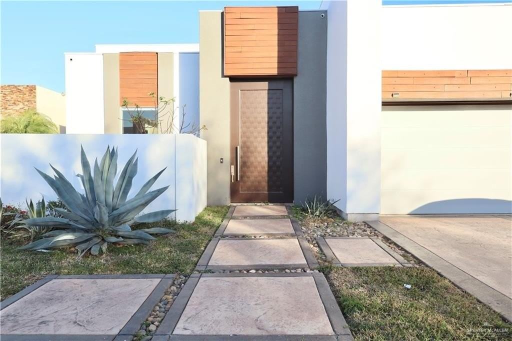 302 Grovewood Ave - Photo 2 of 28