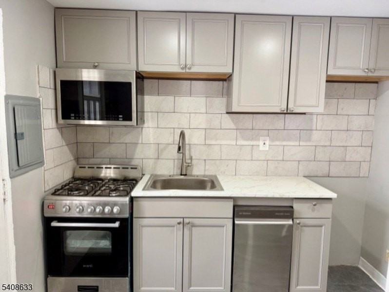 10 Beech Spring Dr #3A - Photo 3 of 8