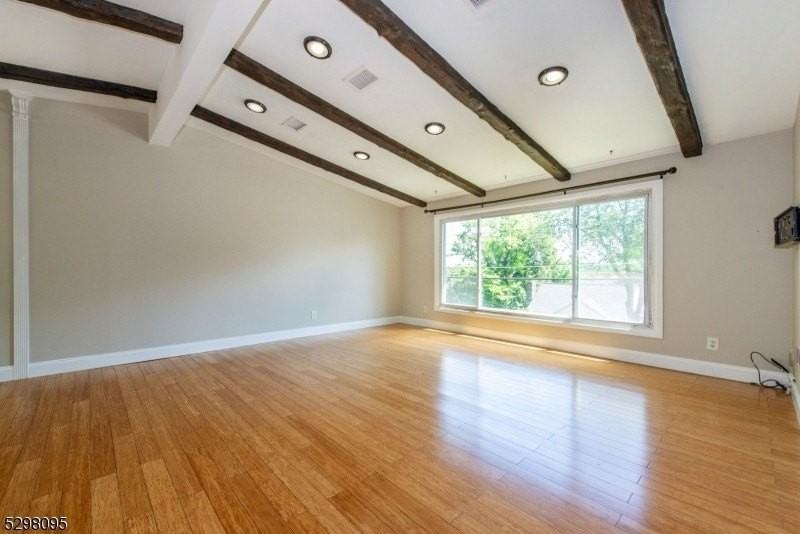 19 Southwynde Dr - Photo 2 of 23